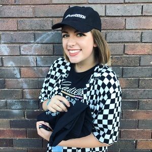 Meet your Posher, Lauren